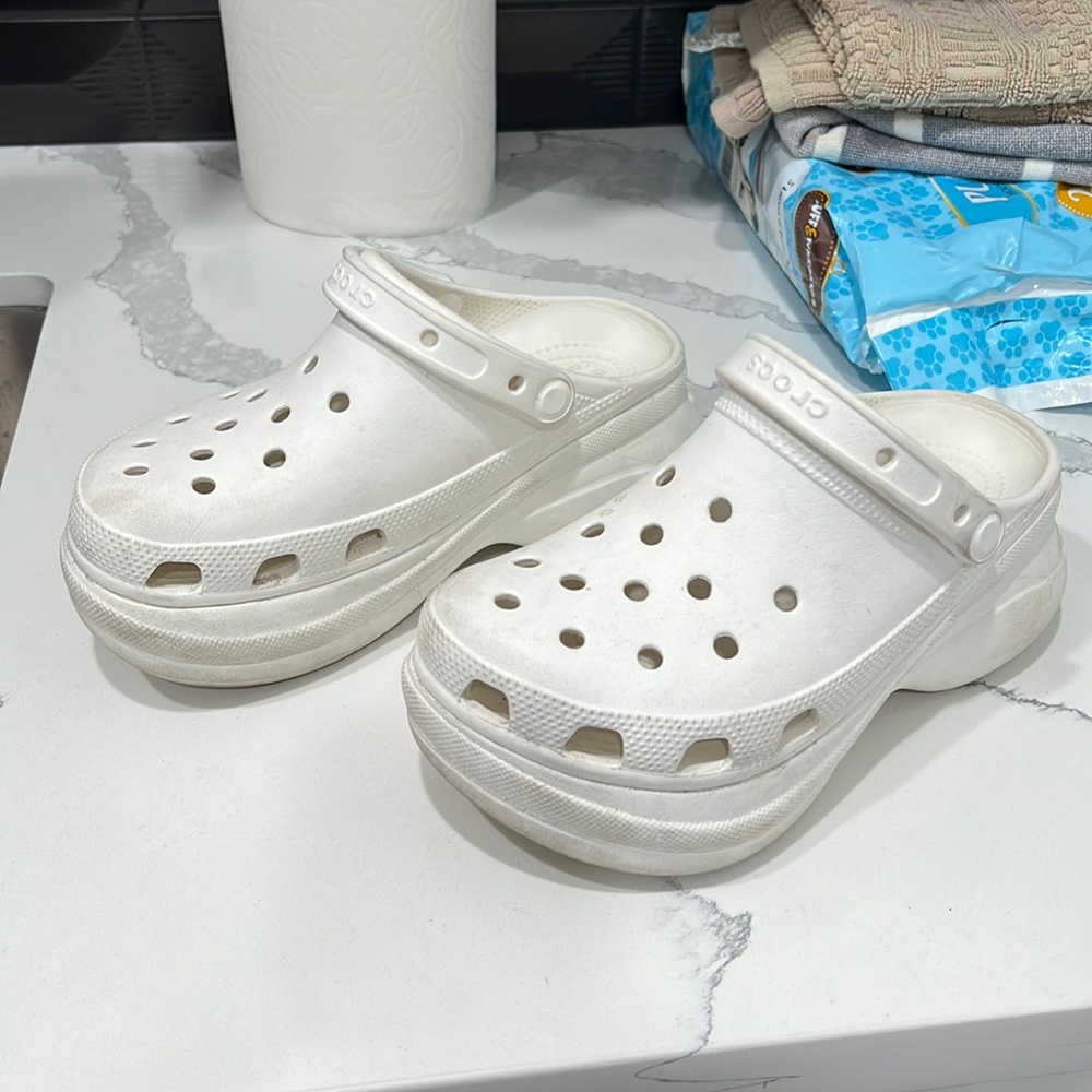 Platform clog crocs